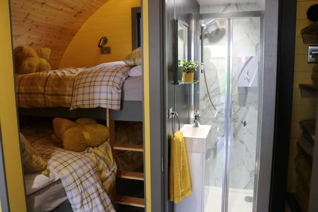 Glampods Glamping Pod - Meet Highland Cows And Sheep Elgin别墅 外观 照片