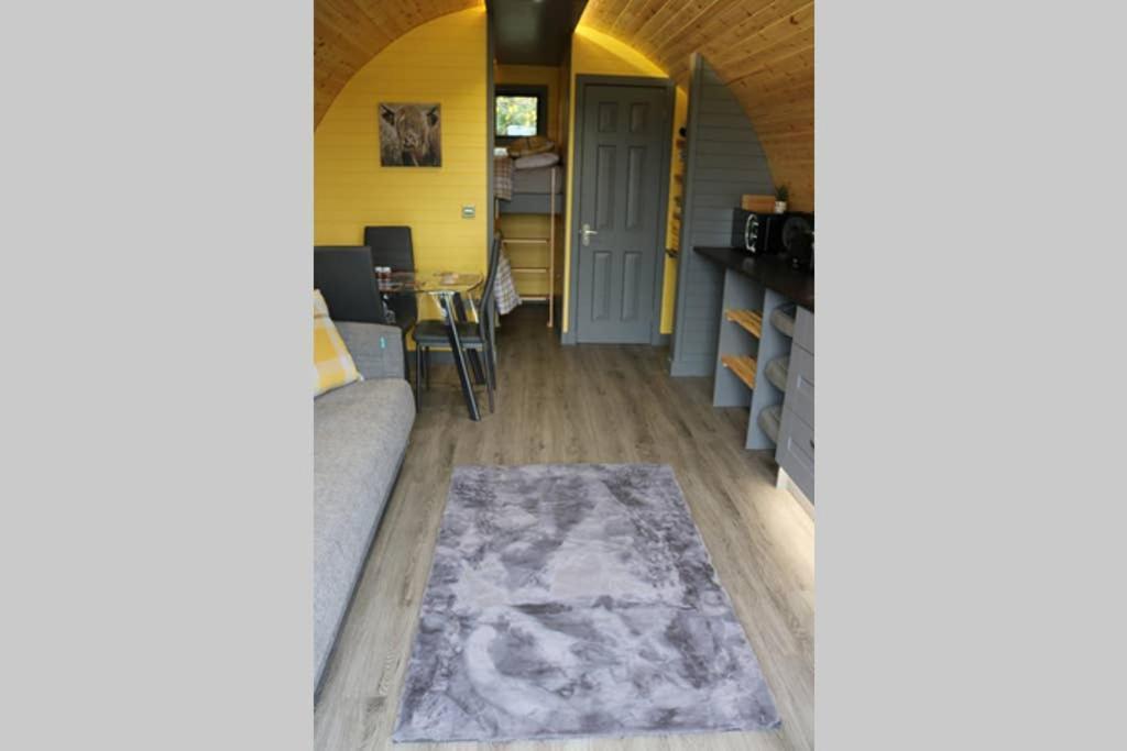 Glampods Glamping Pod - Meet Highland Cows And Sheep Elgin别墅 外观 照片